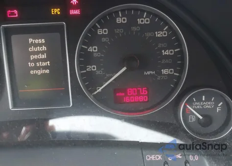 2005 Audi S4 4.2 z USA, uszkodzony, nr VIN WAUPL68E65A047525